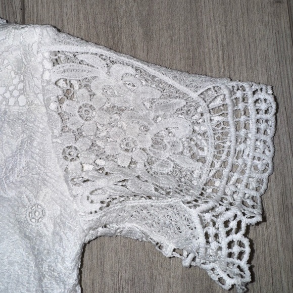 Elegant White Lace Baby One Piece - Picture 4 of 5